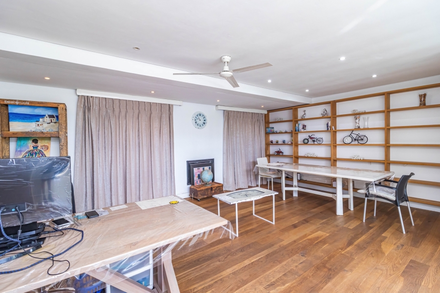 5 Bedroom Property for Sale in Melkbosstrand Central Western Cape